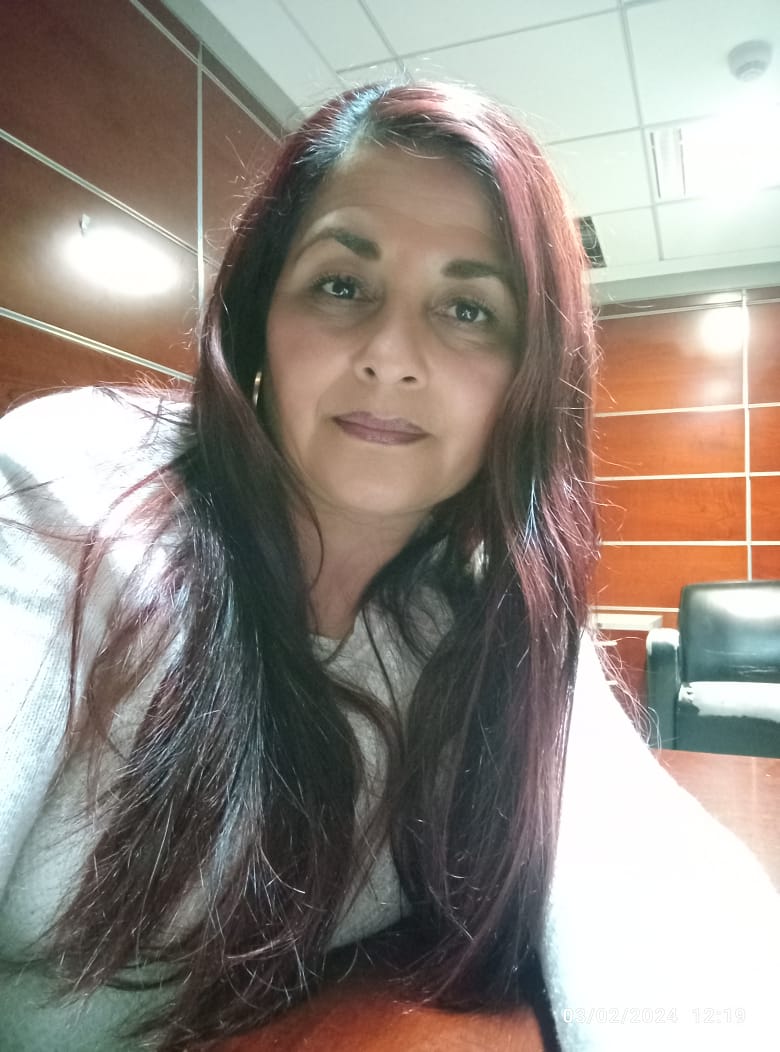 Adriana Hernández 
                Morales